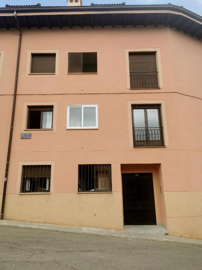 Riaza Vacacional - Apartamento En El Centro Bagian luar foto