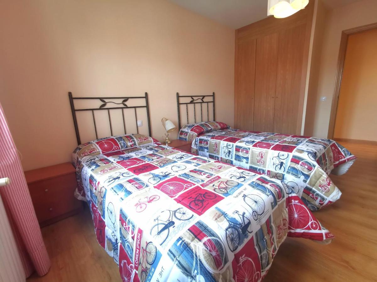 Riaza Vacacional - Apartamento En El Centro Bagian luar foto